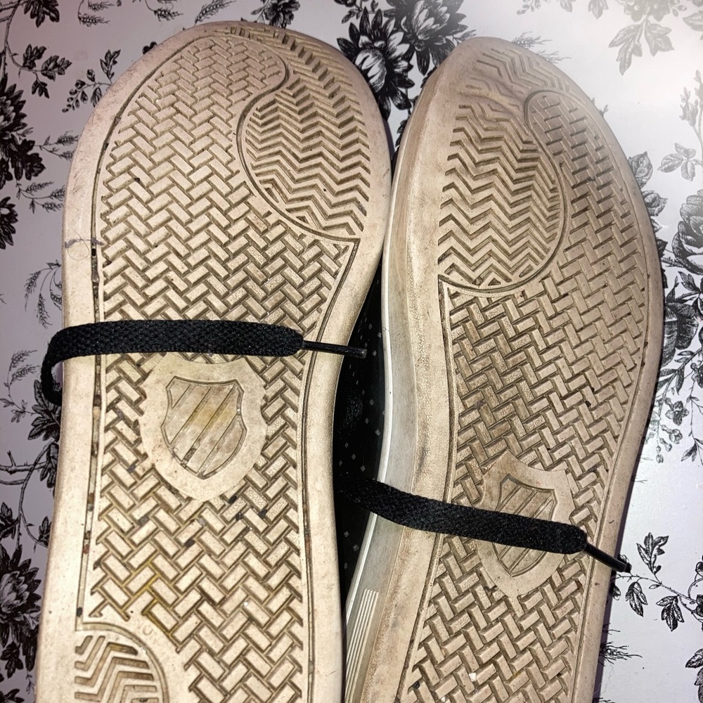 Shoes - Picture 2 of 3